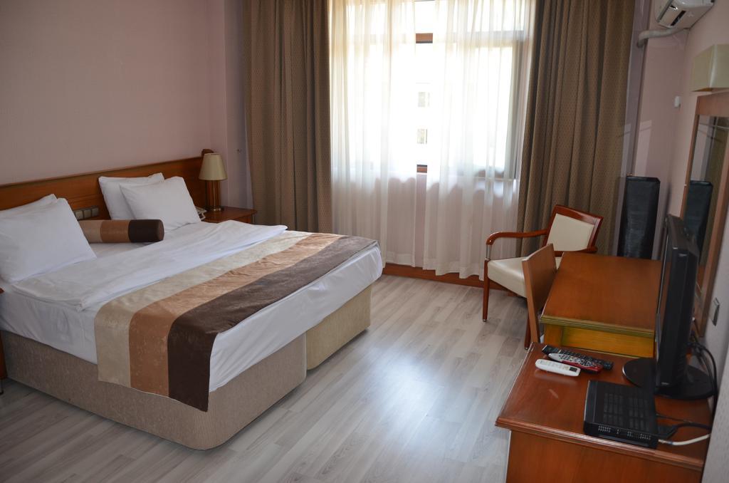 Talia Hotel & Spa Sapanca Exterior photo