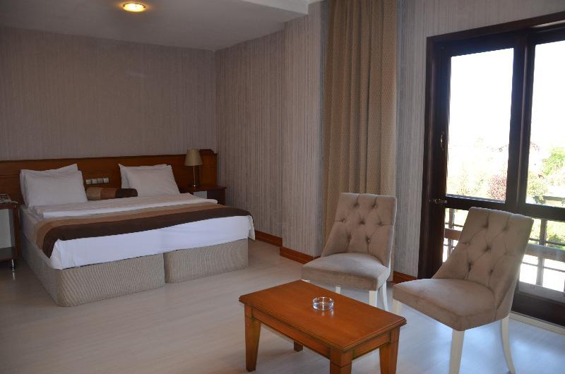 Talia Hotel & Spa Sapanca Exterior photo